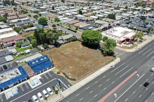 7942 Speer Dr, Huntington Beach, CA, 92647-6728 | Card Image