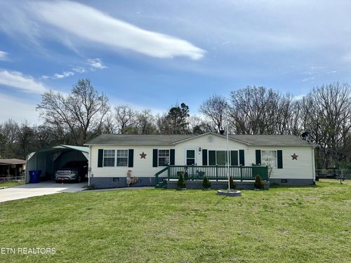 112 Kerri Dr, Strawberry Plains, TN, 37871-3527 | Card Image