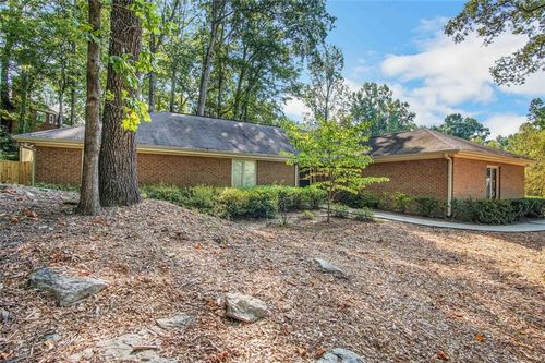 2052 Old Forge Way, Marietta, GA, 30068-1511 | Card Image