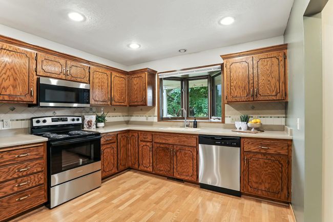 5-web-or-mls-11641-Colorado-Ave-05.jpg | Image 5