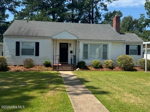 913 Colony Ave N, Ahoskie, NC, 27910-2107 | Card Image