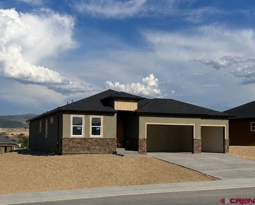 3805 Chestnut Dr, Montrose, CO, 81401 | Card Image