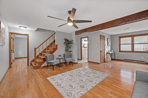 187 Lamont St, Springfield, MA, 01119-1425 | Card Image