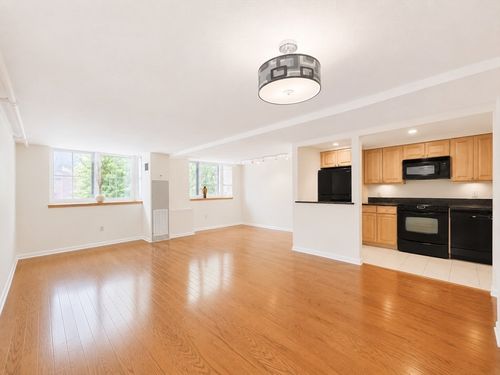 204-200 Market St, Lowell, MA, 01852 | Card Image