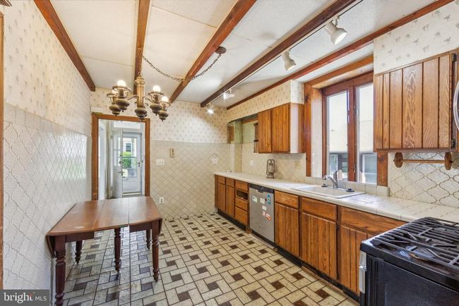 818 E Abington Ave, House other with 4 bedrooms, 1 bathrooms and null parking in GLENSIDE PA | Image 5