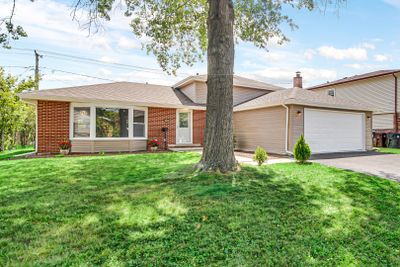 2813 Greenwood Road, House other with 3 bedrooms, 1 bathrooms and 2 parking in Hazel Crest IL | Image 2