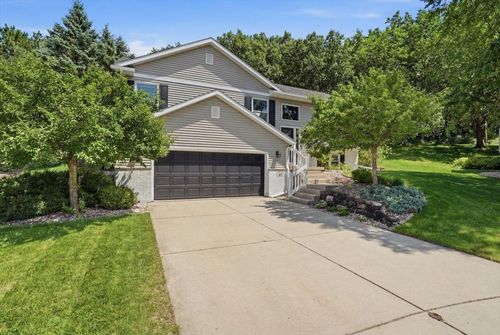 41 Kresteller Circle, Madison, WI, 53719 | Card Image