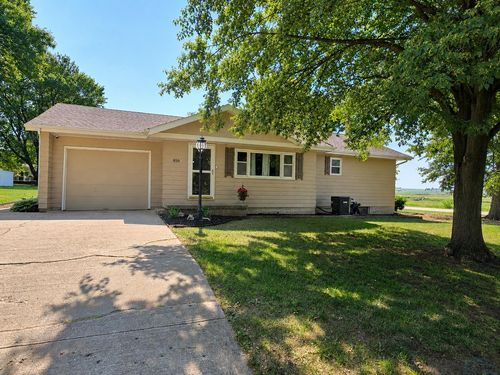 650 S 7th St, Akron, IA, 51001-8565 | Card Image