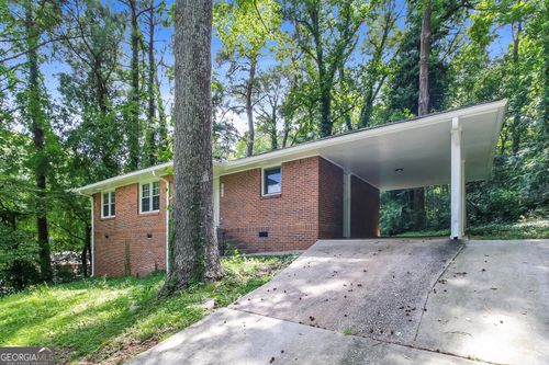 2850 Dearwood Dr Sw, atlanta, GA, 30315-8913 | Card Image