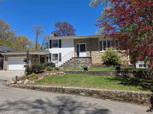 17 Rhode Island Ave, Johnston, RI, 02919-2120 | Card Image