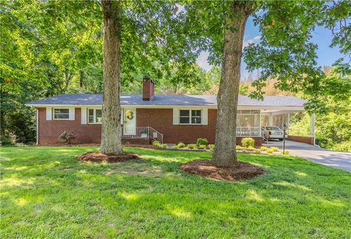 1856 Old Farmer Rd, Asheboro, NC, 27205-5910 | Card Image