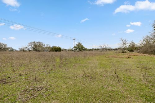 4 Grassyville Road, Paige, TX, 78659 | Card Image