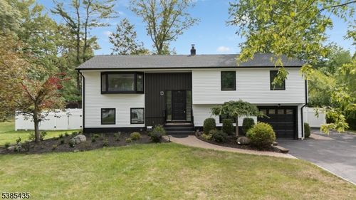 106 Falcon Rd, Livingston, NJ, 07039-4429 | Card Image