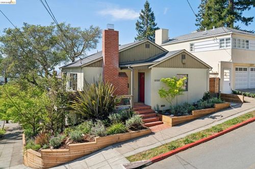 1698 La Loma Ave, Berkeley, CA, 94709-1037 | Card Image