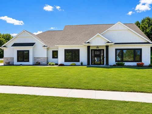 2009 Oscar Dr Ne, Rochester, MN, 55906-8437 | Card Image