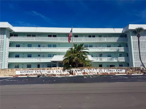 1070-325 N Causeway, NEW SMYRNA BEACH, FL, 32169-5241 | Card Image