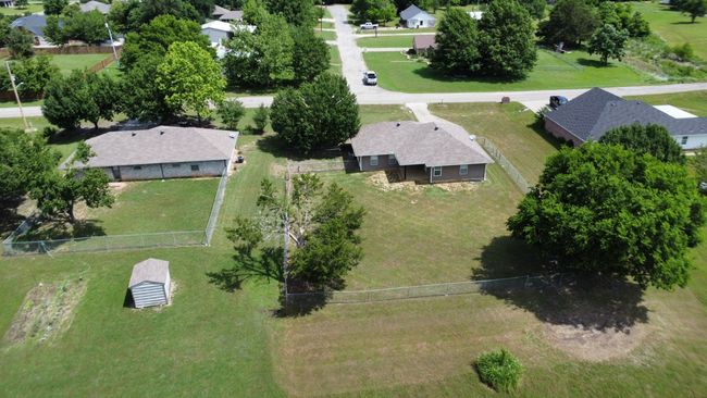 505 W Thomas St, House other with 4 bedrooms, 2 bathrooms and null parking in Leonard TX | Image 25