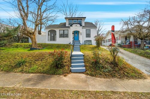 2432 Edgewood Ave, Knoxville, TN, 37917-2818 | Card Image