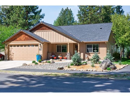 1141 S Creekside Dr Ne, Sisters, OR, 97759 | Card Image
