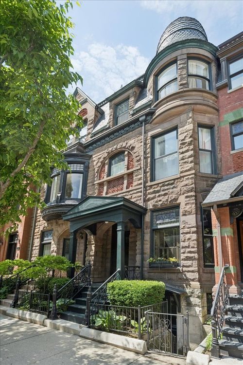 168 W Eugenie Street, Chicago, IL, 60614 | Card Image