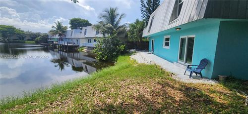 4081-4081 Ne 14th Ave, Oakland Park, FL, 33334-4672 | Card Image