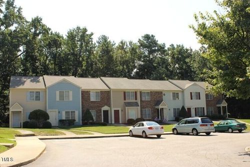 2904 Faversham Place, Raleigh, NC, 27604 | Card Image
