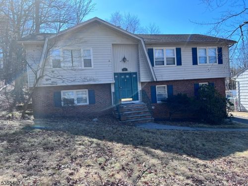 13 Arverne Rd, West Orange, NJ, 07052-2601 | Card Image