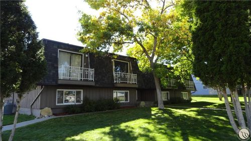 10 Miners Pl, Billings, MT, 59105-3852 | Card Image