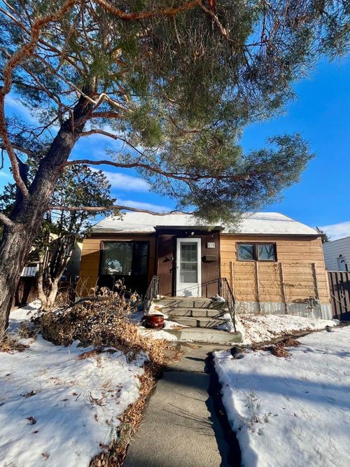 {{alt}} | Card Image