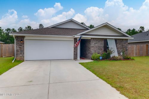 18139 Tiffany Renee Dr, Gulfport, MS, 39503-7402 | Card Image