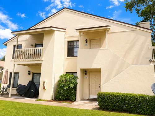 5835 La Costa Dr, Orlando, FL, 32807-2967 | Card Image