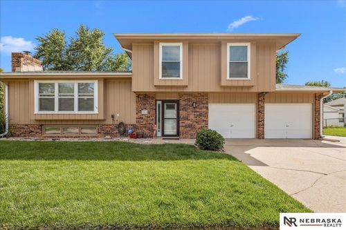 10459 W Street, Omaha, NE, 68127 | Card Image