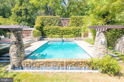 580 Reeds Rd, Downingtown, PA, 19335-1232 | Card Image