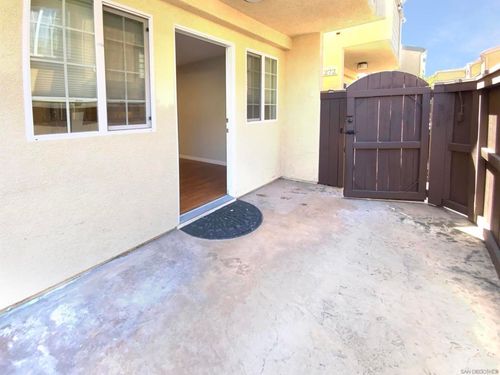 unit-171-5252 Balboa Arms Dr, San Diego, CA, 92117-4949 | Card Image
