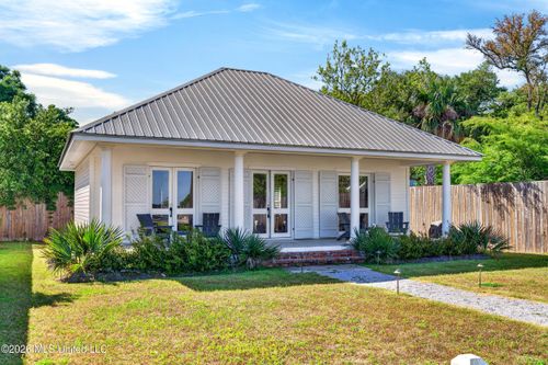 506 N Beach Boulevard, Bay Saint Louis, MS, 39520 | Card Image