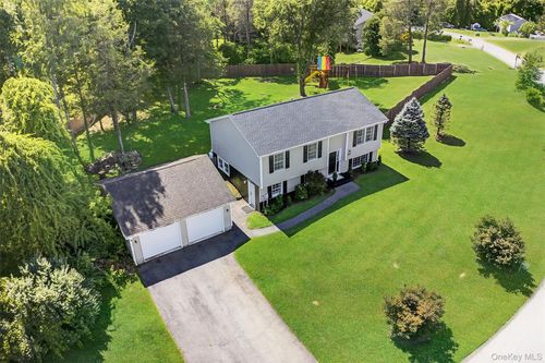 26 Nicole Ln, Wingdale, NY, 12594-1343 | Card Image