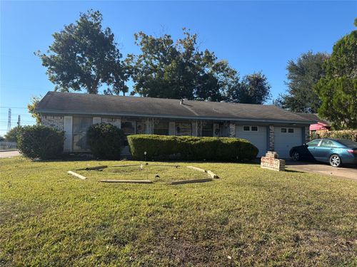 13026 Glenwyck St, Houston, TX, 77045-3207 | Card Image