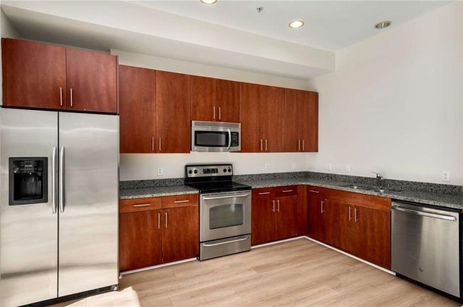 UNIT-110 - 3400 Malone Dr, Condo with 2 bedrooms, 2 bathrooms and 2 parking in Chamblee GA | Image 16