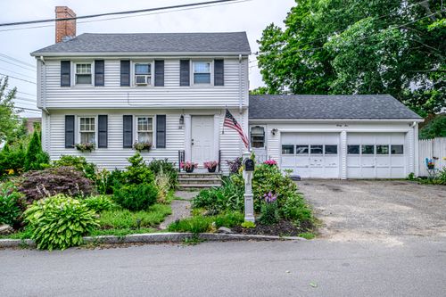 35 Belknap St, Portland, ME, 04103-3014 | Card Image