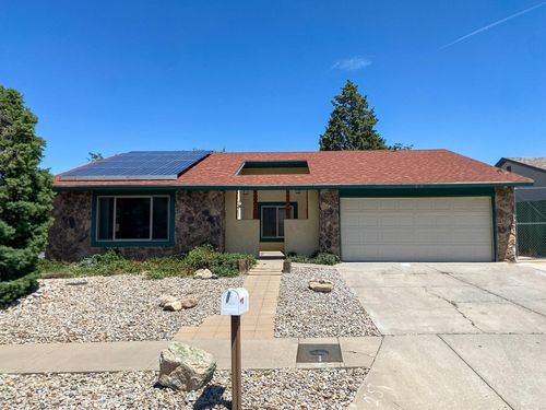 8209 Tina Dr Ne, Albuquerque, NM, 87109-5236 | Card Image