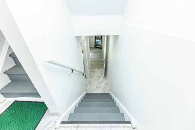 13 Thistle Down Blvd, Condo with 4 bedrooms, 3 bathrooms and 1 parking in Toronto ON | Image 36