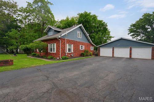 407 E Spruce St, Gillespie, IL, 62033-1637 | Card Image