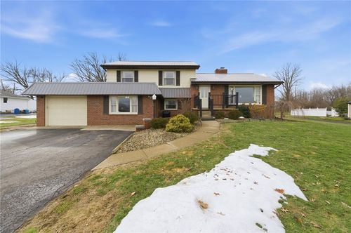 942 Cleland Mill Rd, New Castle, PA, 16102-3210 | Card Image