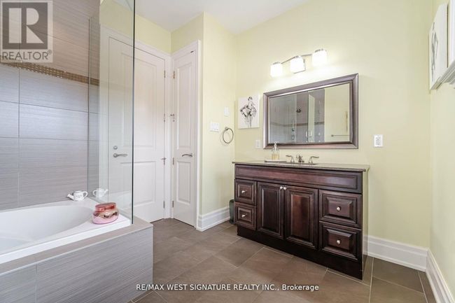 12 Gosling Rd, House other with 4 bedrooms, 4 bathrooms and 5 parking in Maple ON | Image 26