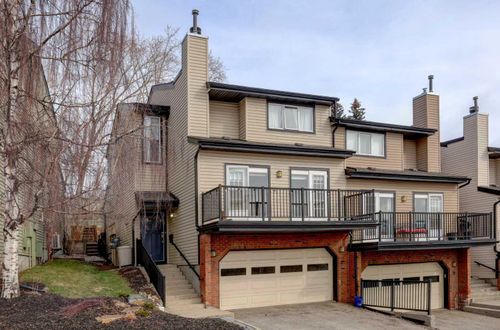 20-448 Strathcona Dr Sw, Calgary, AB, T3H1M3 | Card Image