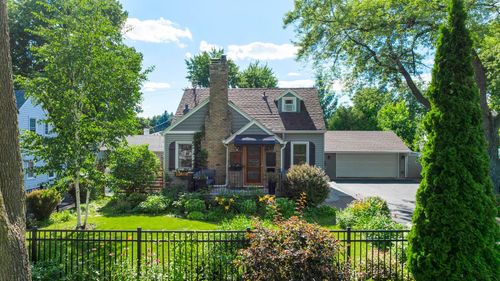 20 18th Ave S, Hopkins, MN, 55343-7431 | Card Image