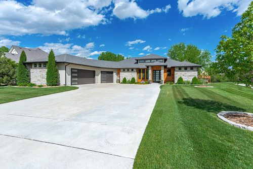 4046 N Stone Barn St, Maize, KS, 67101-4115 | Card Image