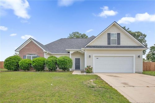 568 Wood Valley Ln, Raeford, NC, 28376-8381 | Card Image