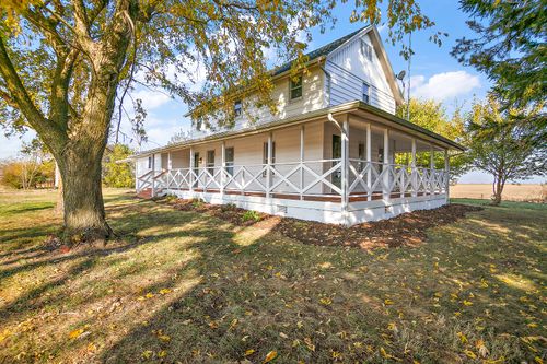 2773 N 900 East Rd, Ashkum, IL, 60911-7002 | Card Image