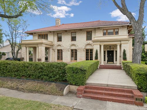 228 W Mulberry Ave, San Antonio, TX, 78212-2950 | Card Image